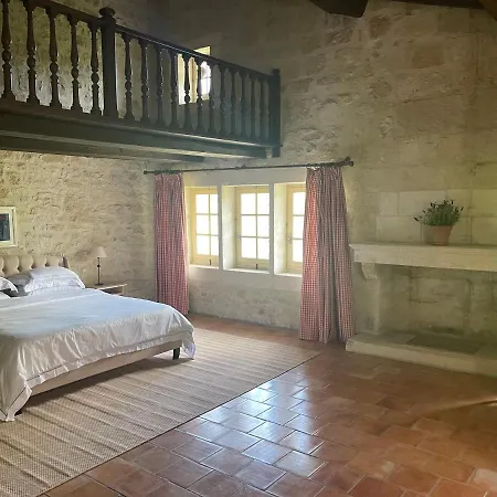 Domaine De Brancas In The Heart Of Provence Beaucaire (Gard)